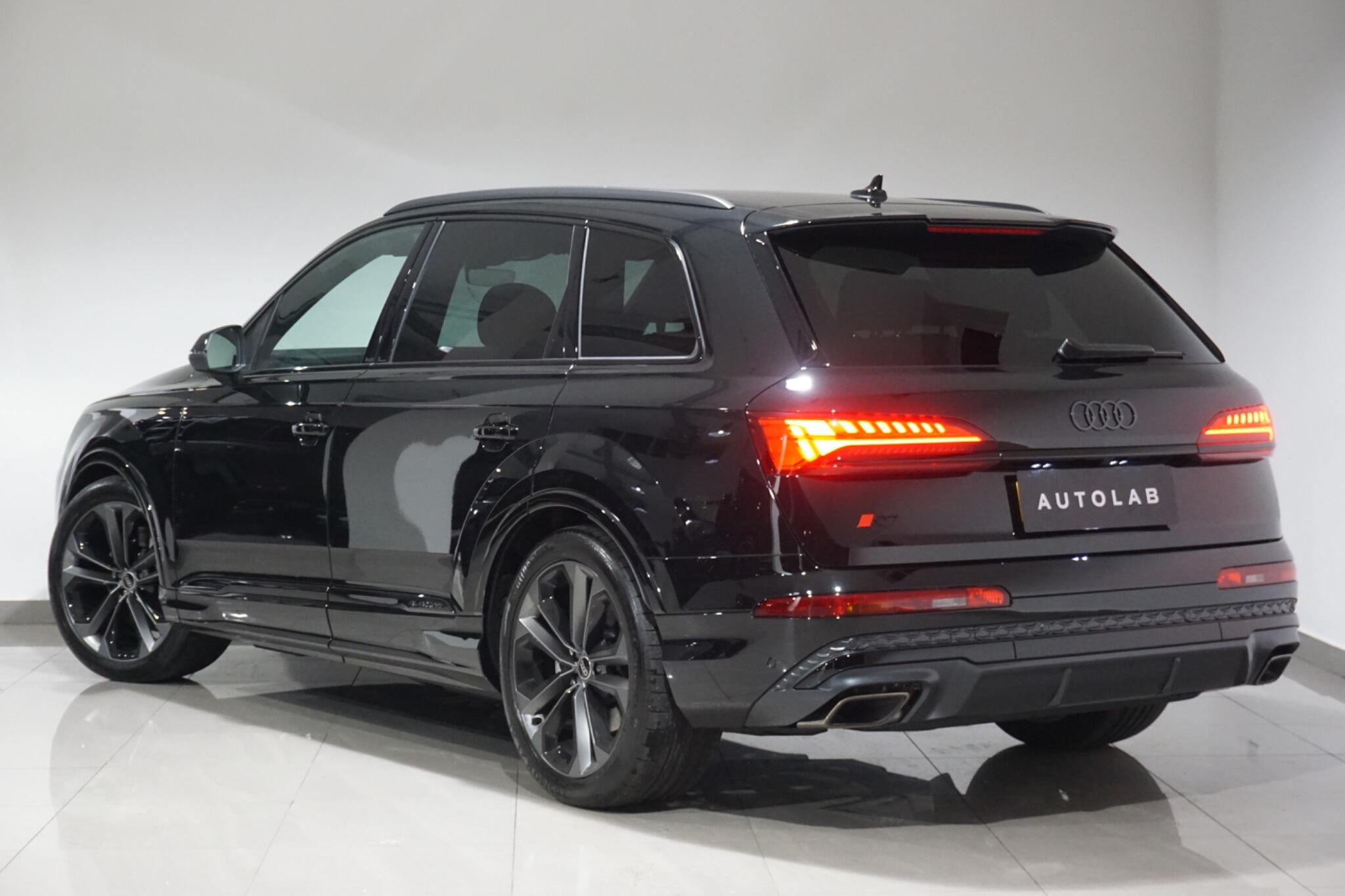 Audi Q7 3.0 TFSI V6 55 Black Edition SUV 5dr Petrol Tiptronic quattro Euro 6 (s/s) (340 ps)